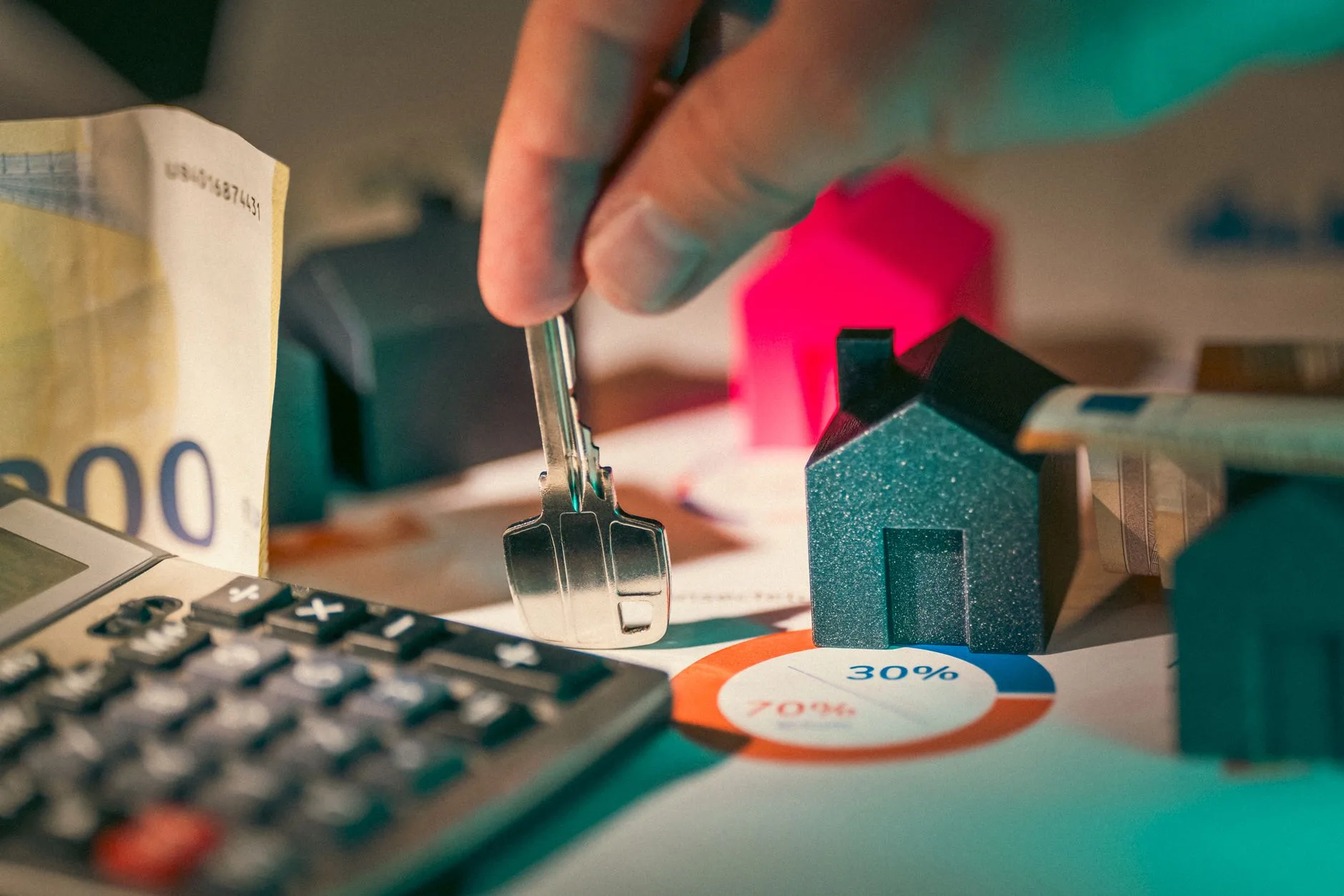 How Mortgage Payments Are Calculated: Principal, Interest, Taxes, and Insurance