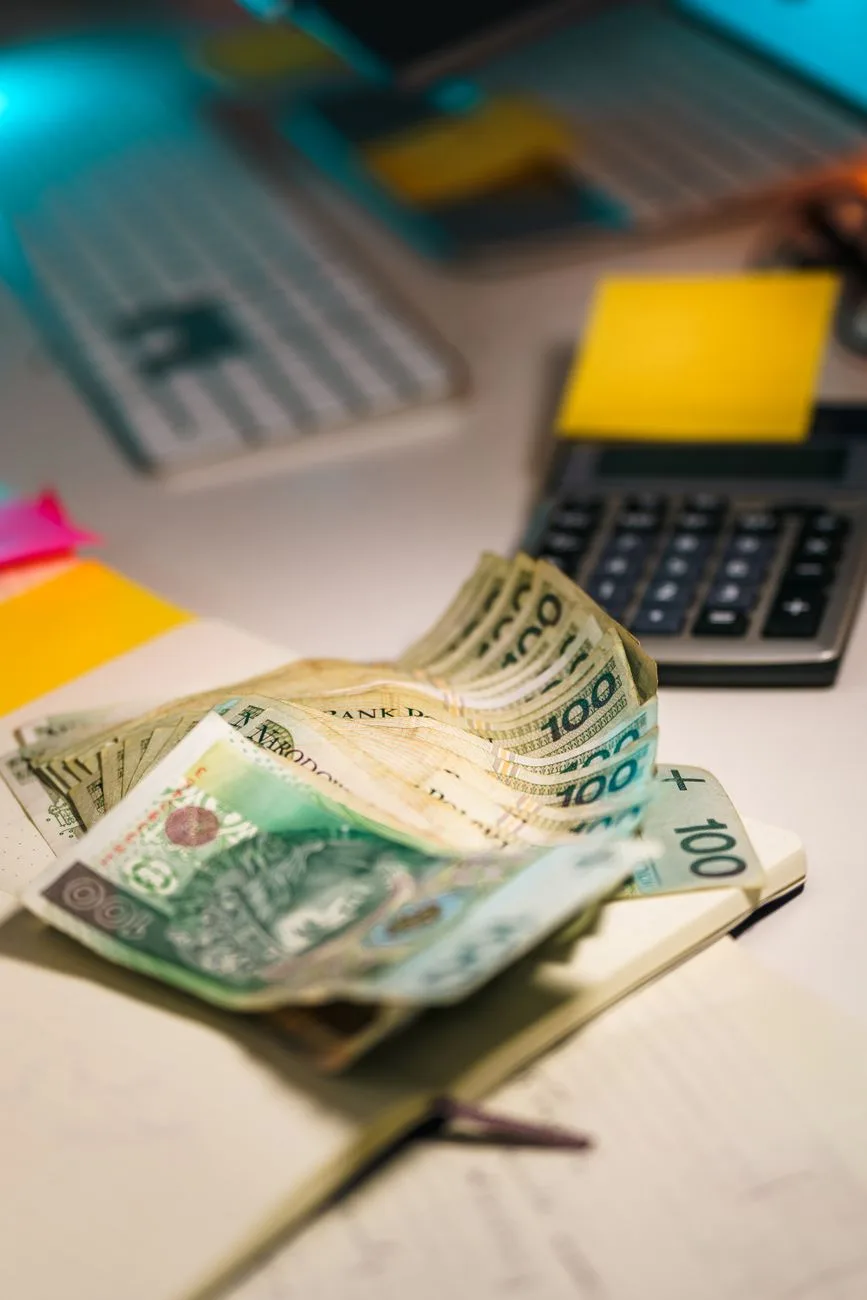 What Is Earnest Money? Meaning, How It Works, and Refund Rules