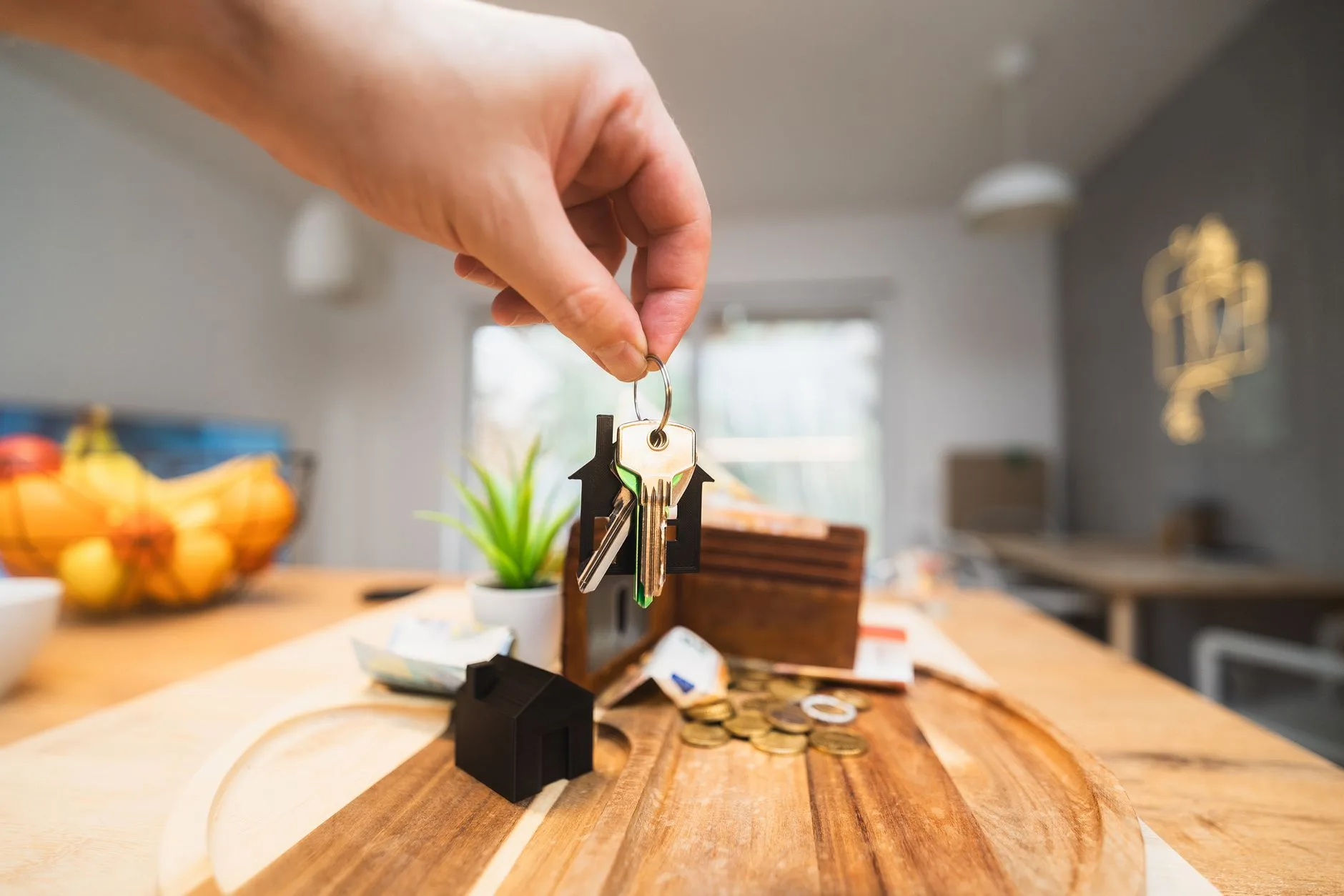 When Is the Best Time to Buy a House?